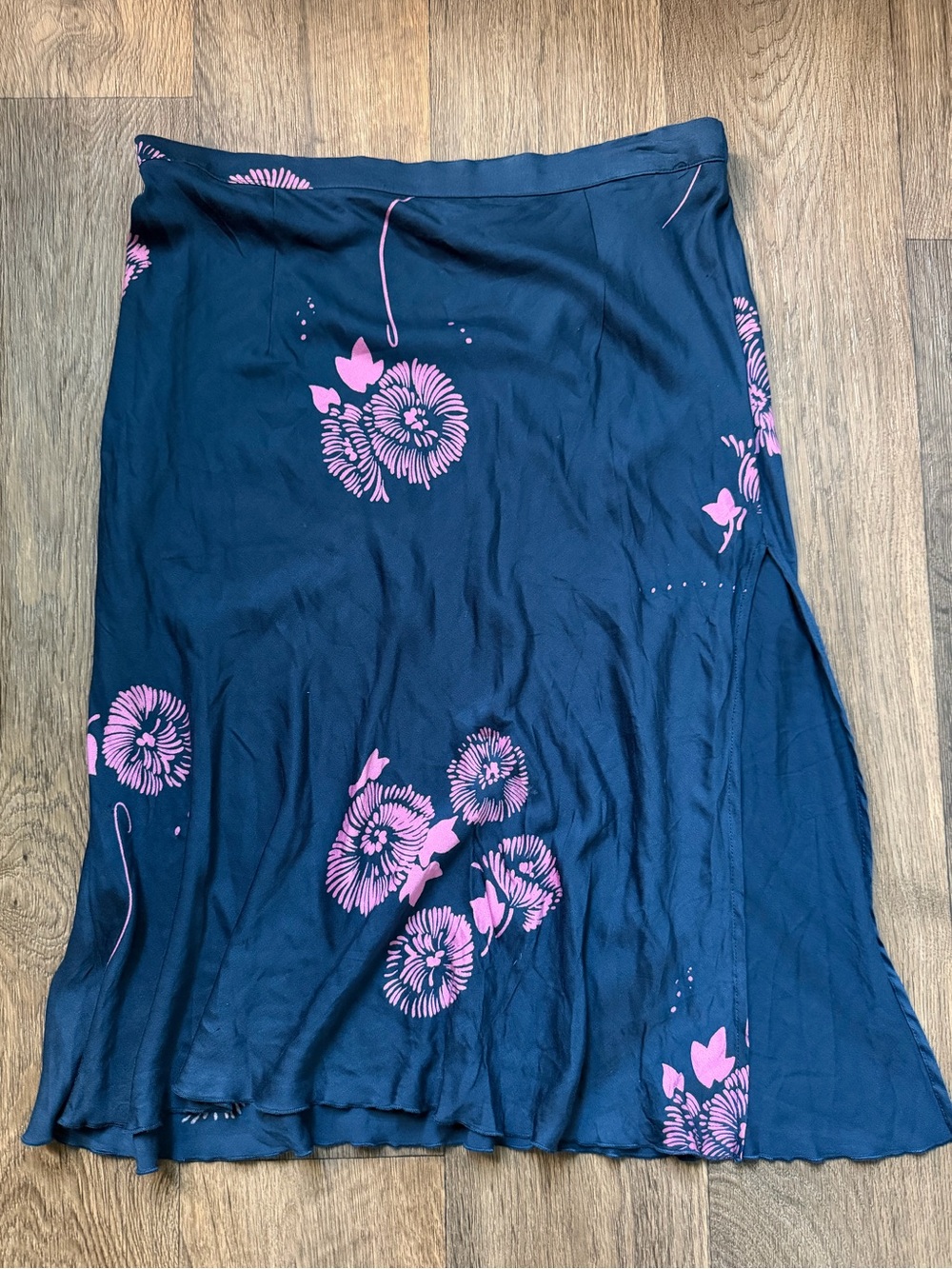 Oneill Navy Floral Side-Slit Midi Skirt with Pink Accent